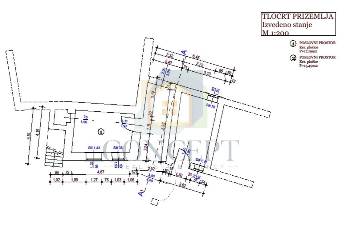 Istra, Oprtalj, Casa di pietra con 3 appartamenti e due spazi commerciali