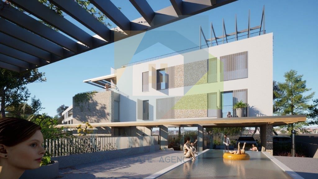 Umag, dintorni, terreno edificabile con permesso di costruzione a 500 m dal mare