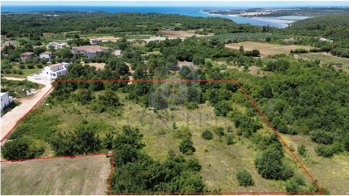Poreč, Tar - ESCLUSIVA DALL' AGENZIA - Terreno edificabile con vista mare, a 3 km dal mare