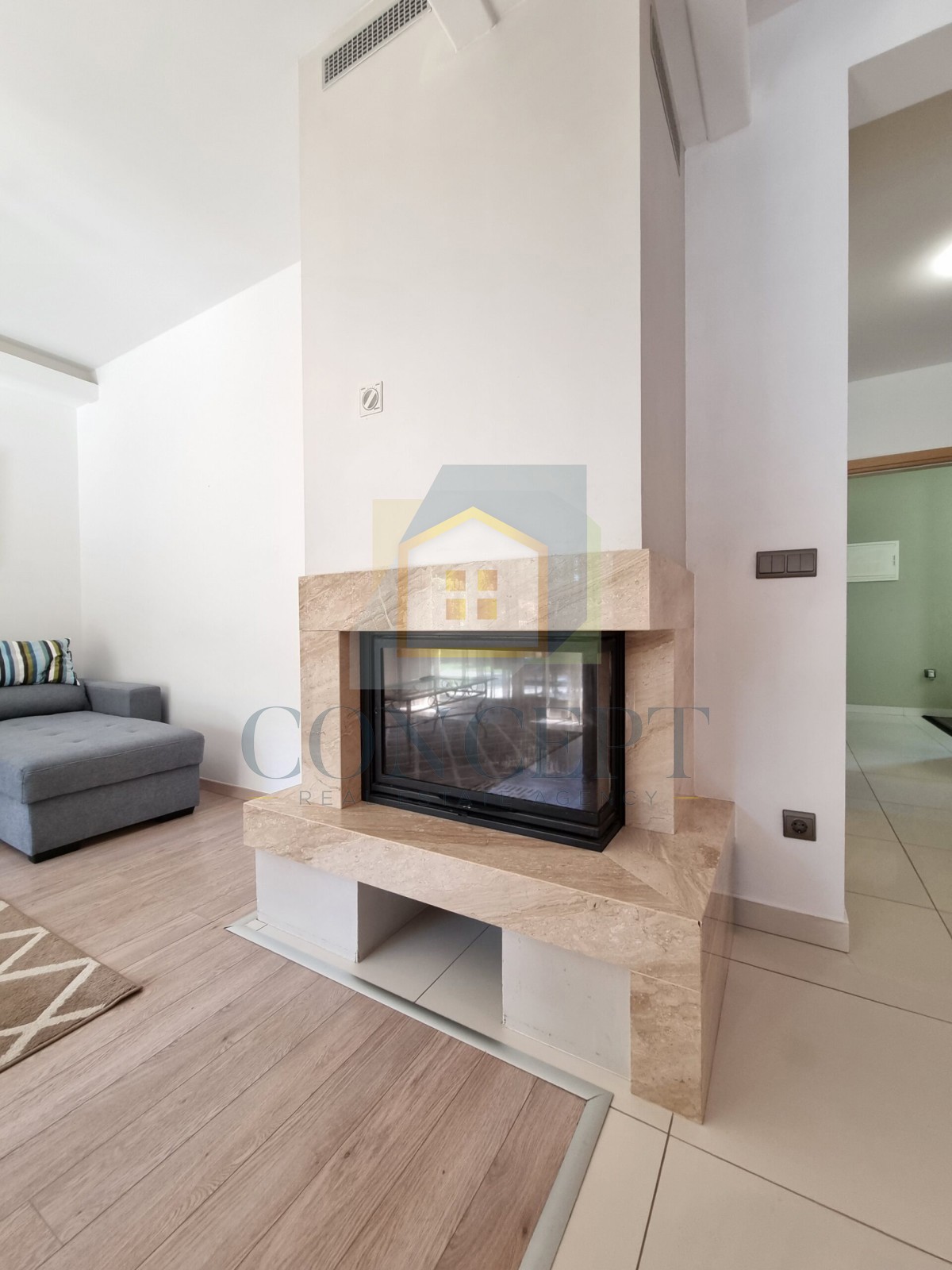 Poreč, centro espanso, Casa bifamiliare con due appartamenti e giardino, 1 km dal mare