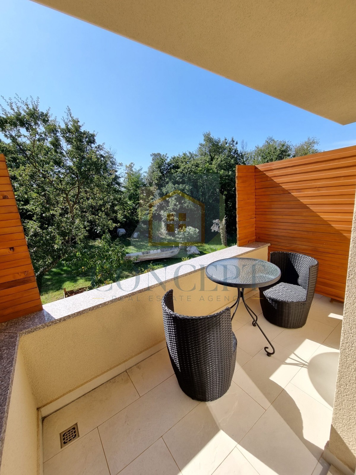 Poreč, centro espanso, Casa bifamiliare con due appartamenti e giardino, 1 km dal mare