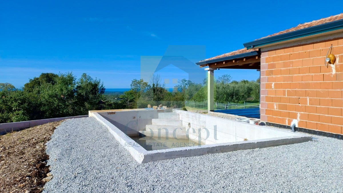 Poreč, dintorni, Splendida casa con piscina e vista mare, 8 km dal mare