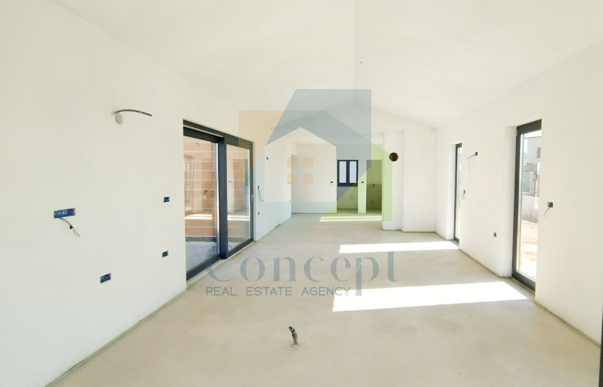 Poreč, dintorni, Splendida casa con piscina e vista mare, 8 km dal mare