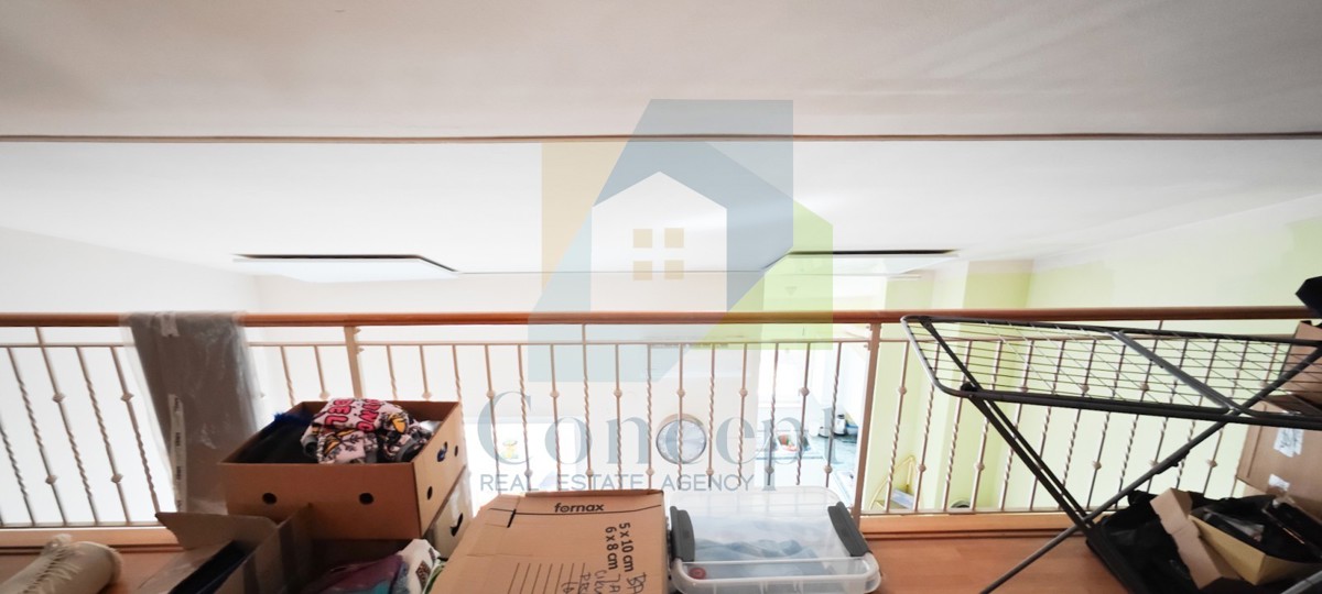 Poreč, centro espanso, appartamento spazioso su due piani, 500 m dal mare