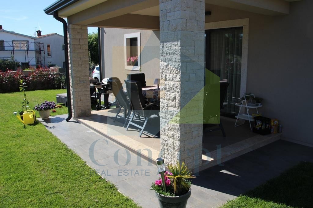 Poreč, dintorni, Bellissima casa a schiera, 4 km da Poreč