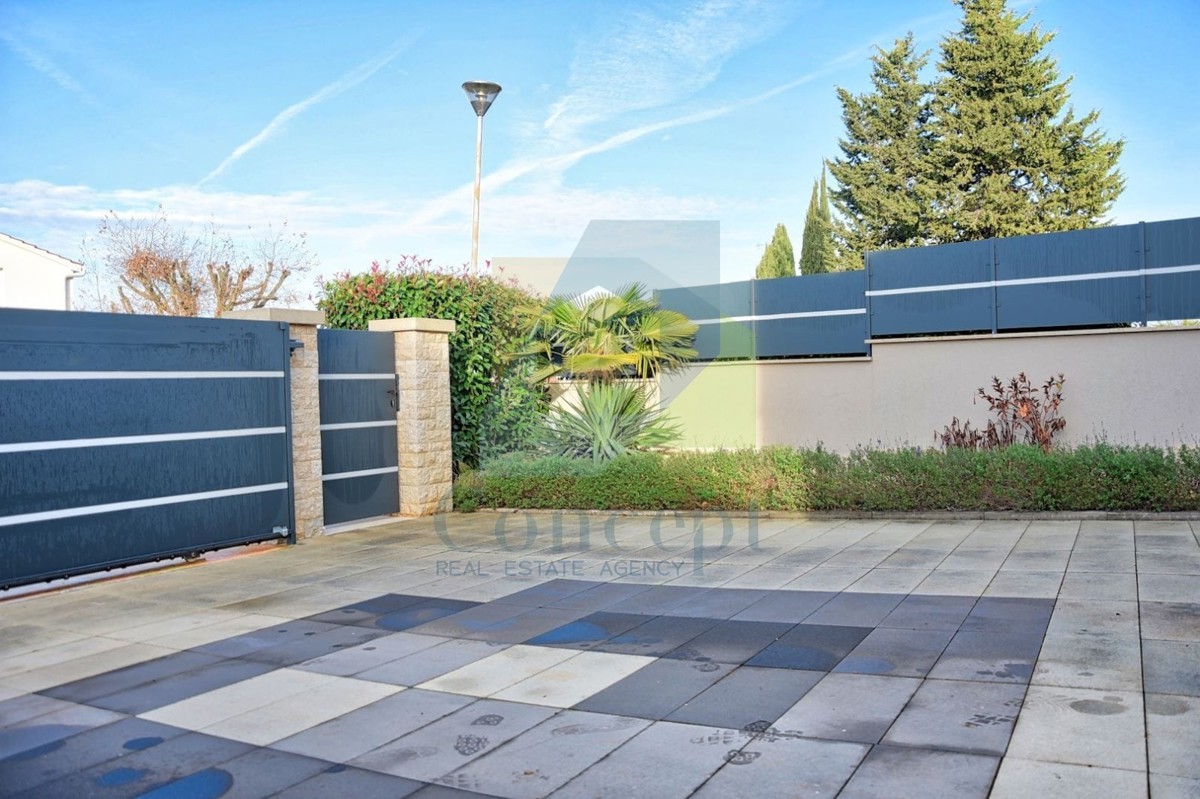 Poreč, dintorni, Bellissima casa a schiera, 4 km da Poreč