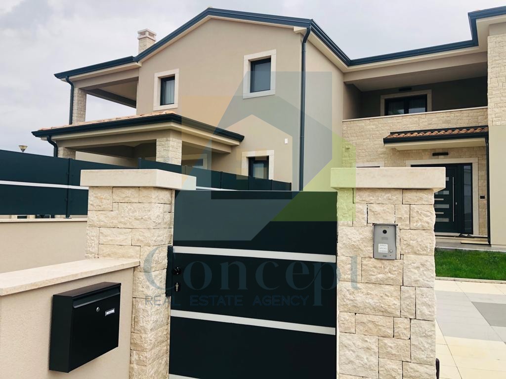 Poreč, dintorni, Bellissima casa a schiera, 4 km da Poreč