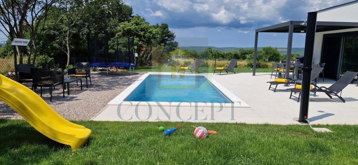 Labin, zona, Casa al piano terra con piscina e grande giardino, 3,5 km dal mare