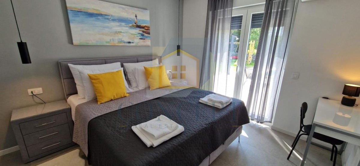 Labin, zona, Casa al piano terra con piscina e grande giardino, 3,5 km dal mare