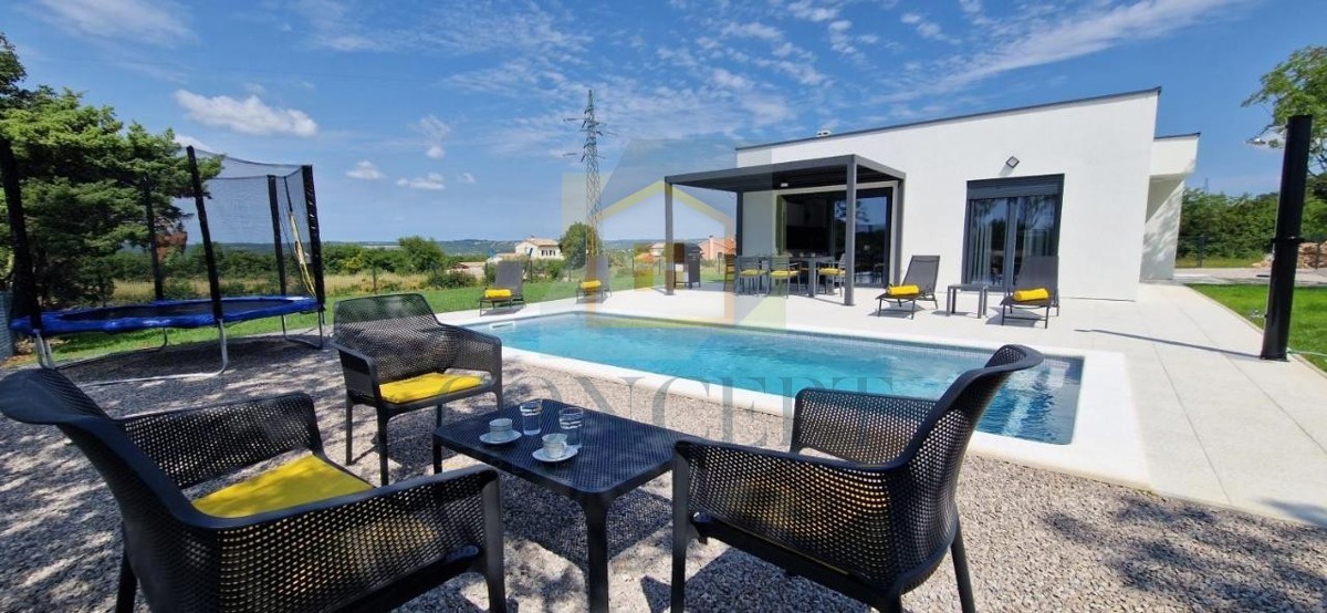 Labin, zona, Casa al piano terra con piscina e grande giardino, 3,5 km dal mare