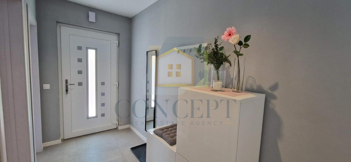 Labin, zona, Casa al piano terra con piscina e grande giardino, 3,5 km dal mare