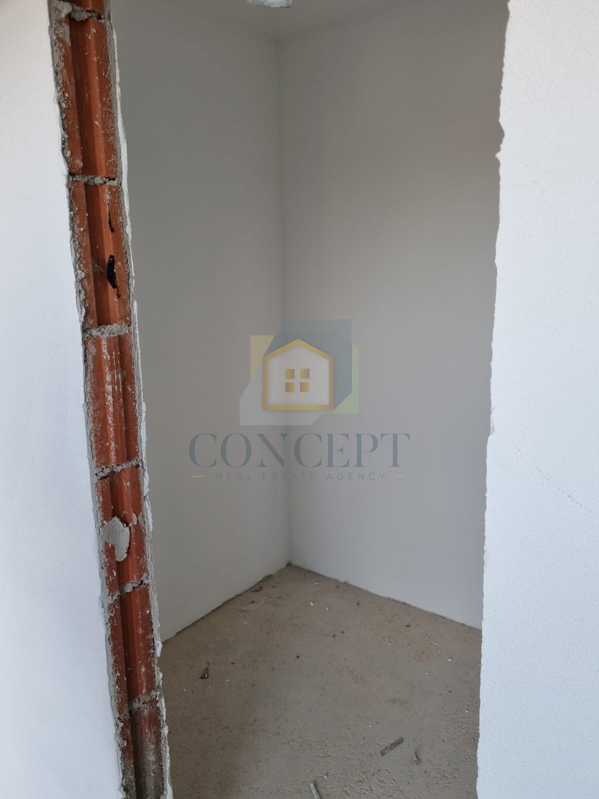 Poreč, centro, appartamento in nuova costruzione al 4° piano con vista mare, a 200 m dal mare