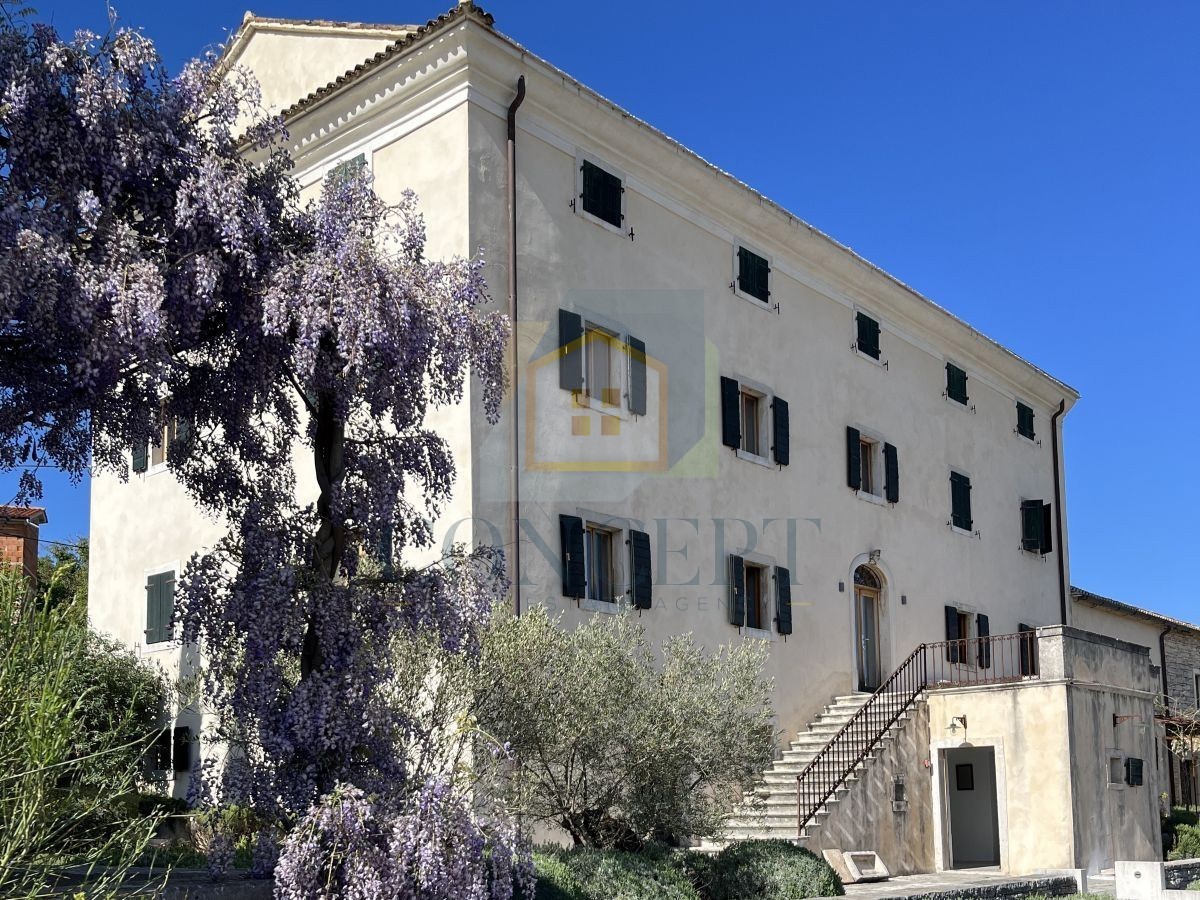 Buje, dintorni, Lussuosa proprietà veneziana in una posizione splendida