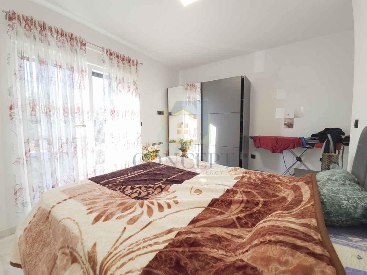 Poreč, dintorni, Moderna lussuosa villa con piscina, 12 km dal mare