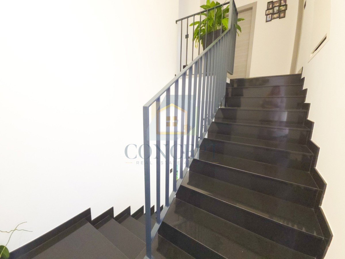 Poreč, dintorni, Moderna lussuosa villa con piscina, 12 km dal mare