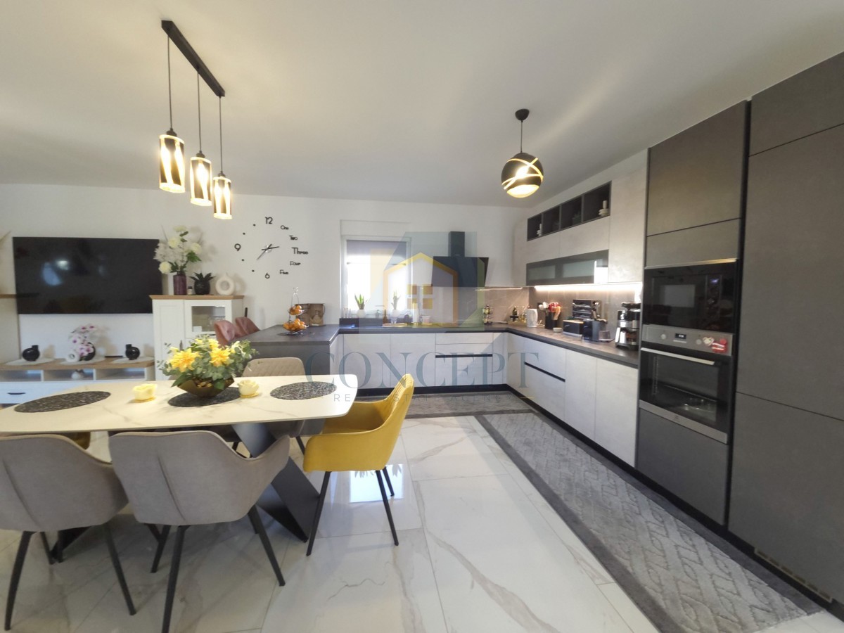 Poreč, dintorni, Moderna lussuosa villa con piscina, 12 km dal mare