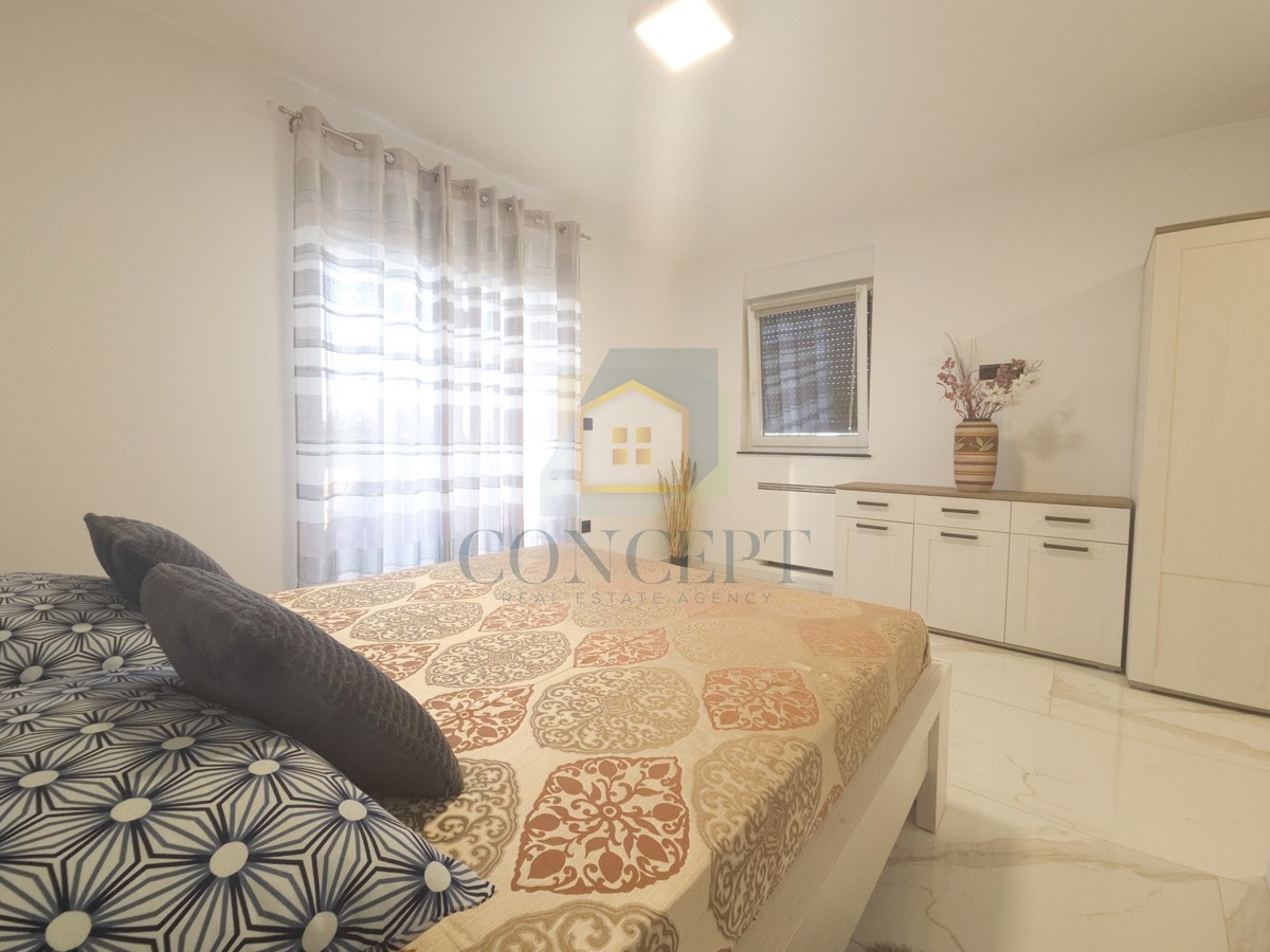 Poreč, dintorni, Moderna lussuosa villa con piscina, 12 km dal mare