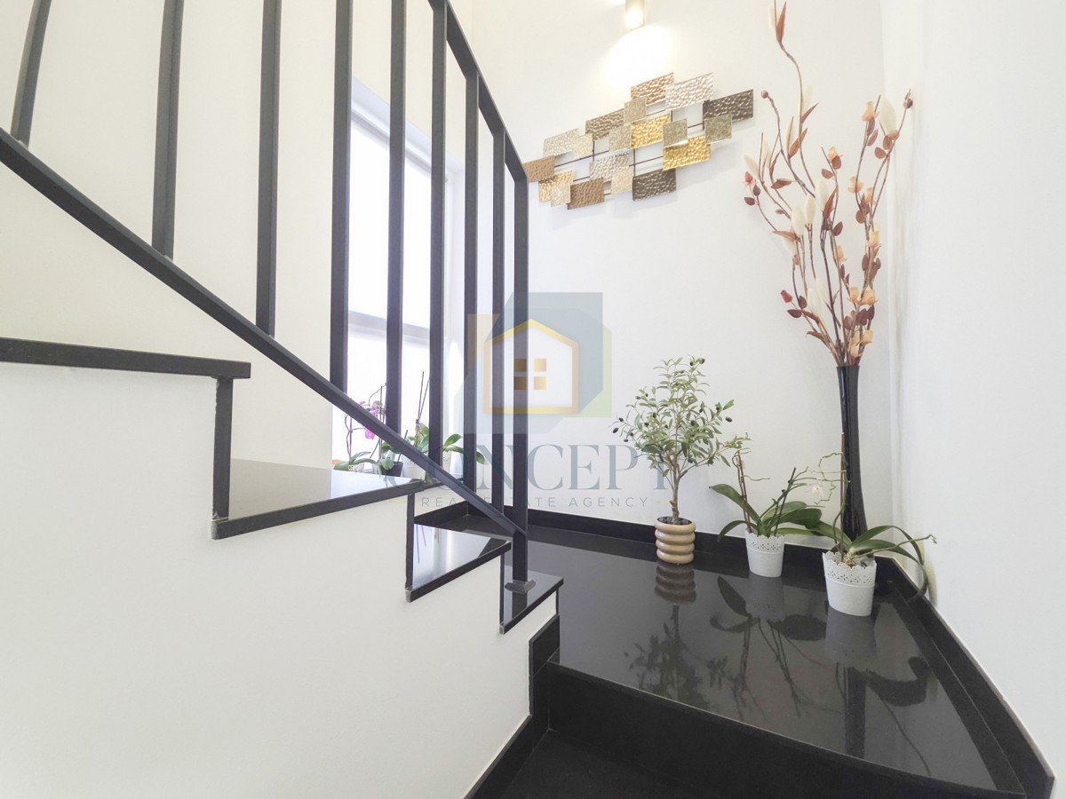 Poreč, dintorni, Moderna lussuosa villa con piscina, 12 km dal mare