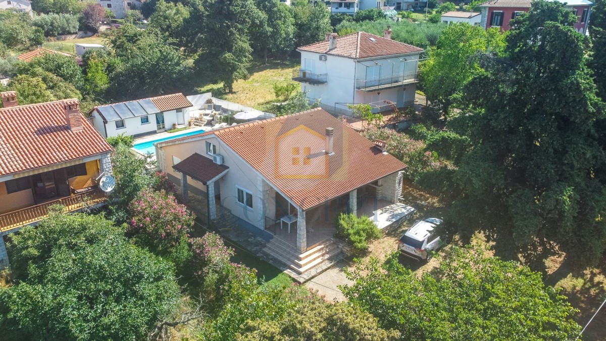 Poreč, dintorni, Prizemnica con vista mare e appartamento aggiuntivo, 10 km dal mare