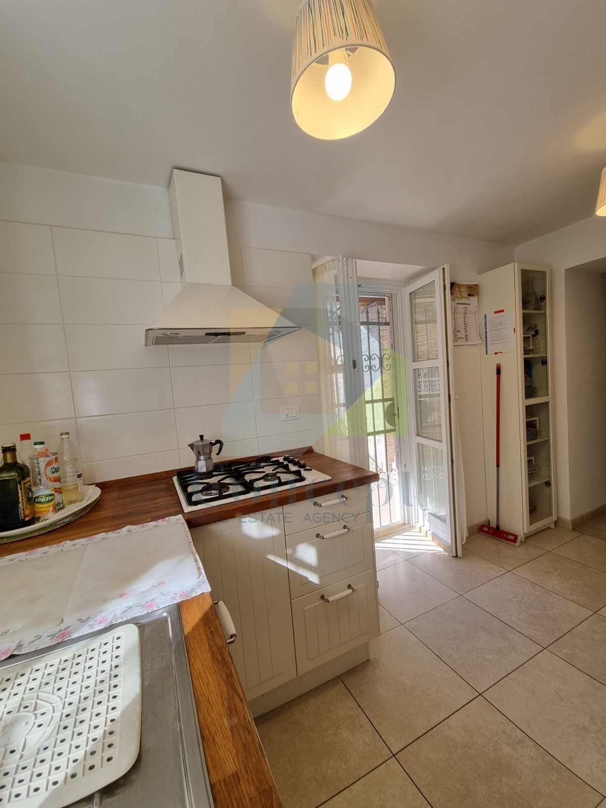 Poreč, Tar - ESCLUSIVA DELL'AGENZIA- Due case in pietra a 3 km dal mare