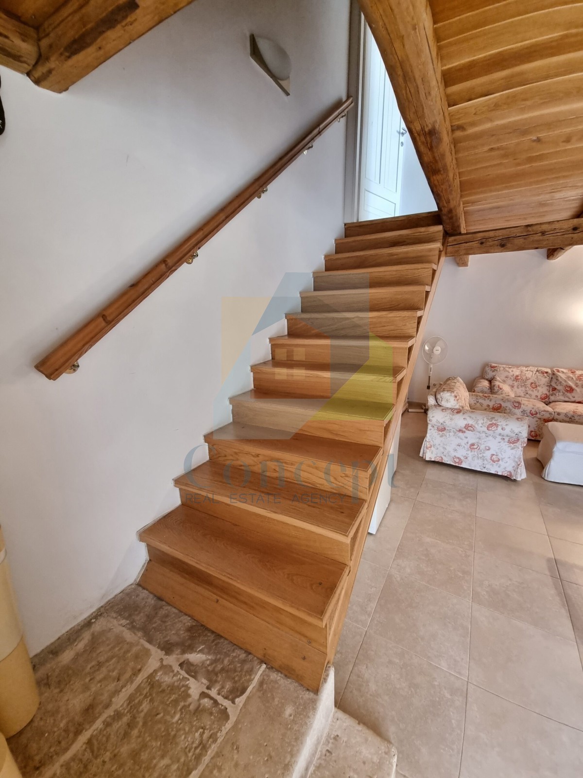 Poreč, Tar - ESCLUSIVA DELL'AGENZIA- Due case in pietra a 3 km dal mare