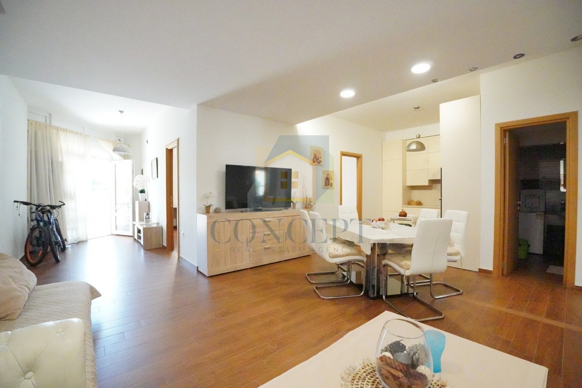 ESCLUSIVA DELL'AGENZIA! Appartamento nel centro di Parenzo, a soli 600 metri dal mare!