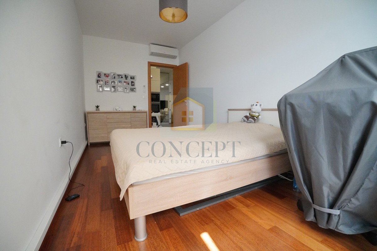 ESCLUSIVA DELL'AGENZIA! Appartamento nel centro di Parenzo, a soli 600 metri dal mare!