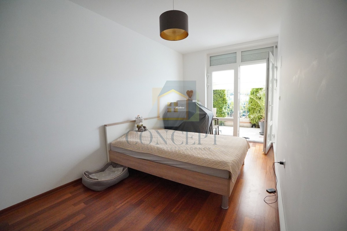 ESCLUSIVA DELL'AGENZIA! Appartamento nel centro di Parenzo, a soli 600 metri dal mare!