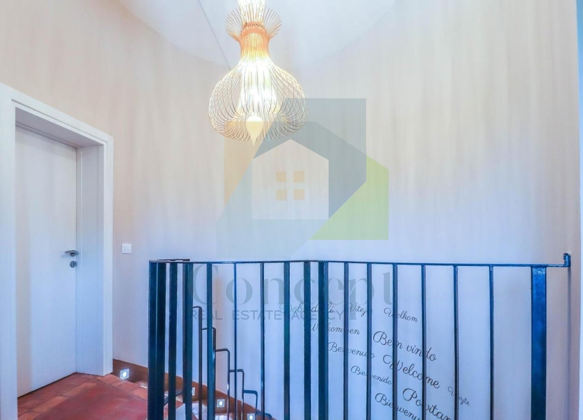 Poreč, dintorni, Casa in pietra con piscina e 4 camere da letto a 12 km dal mare