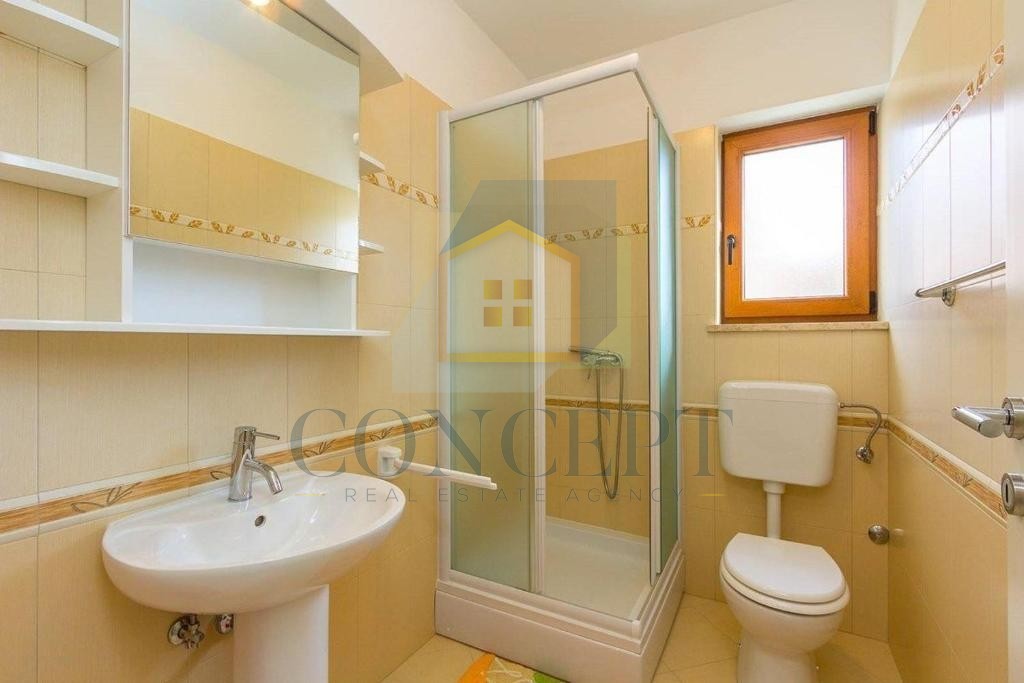 Poreč, dintorni, Casa indipendente con piscina in posizione tranquilla, a 19 km dal mare