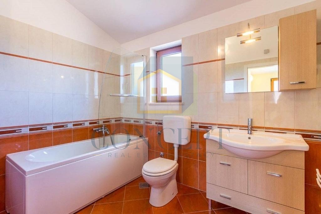 Poreč, dintorni, Casa indipendente con piscina in posizione tranquilla, a 19 km dal mare