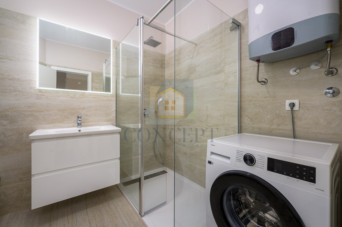 Poreč, Appartamento con 3 camere da letto in posizione di lusso, a 500 m dal mare