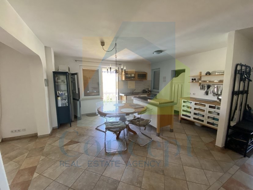 Poreč, Vrsar, dintorni, Casa indipendente con 4 unità abitative e vista mare, 5 km dal mare