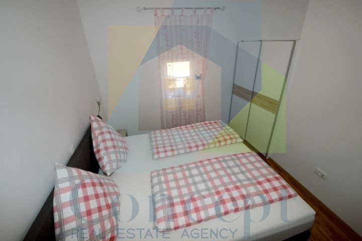 Poreč, dintorni, Imponente casa con 4 unità abitative, 11 km dal mare