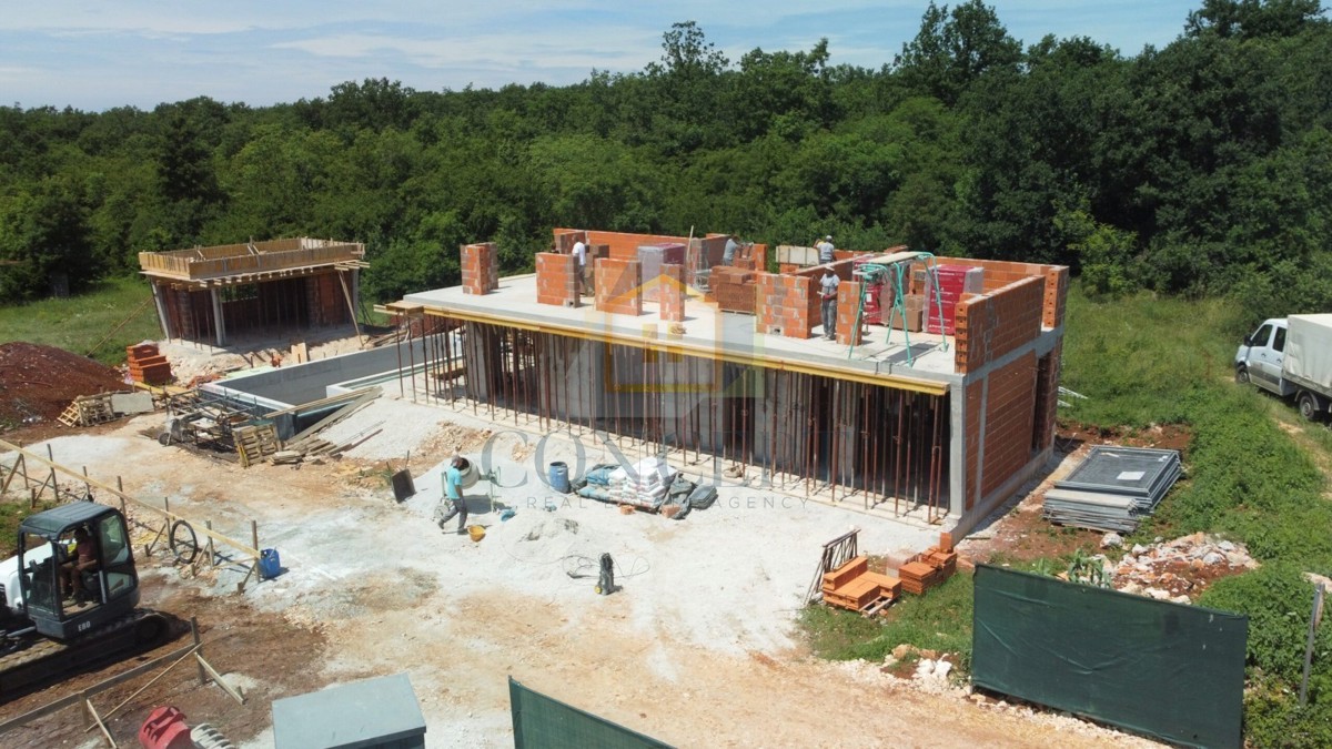 Poreč, dintorni, moderna villa di lusso con piscina, 12 km dal mare