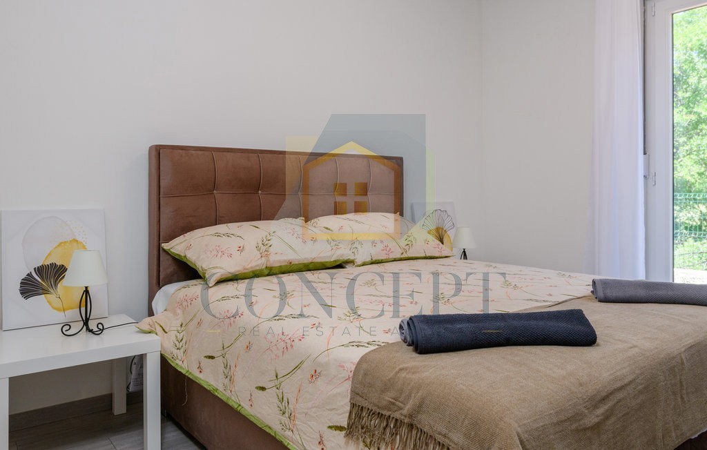 Labin, zona, Casa al piano terra con piscina e ampio giardino, a 3,5 km dal mare