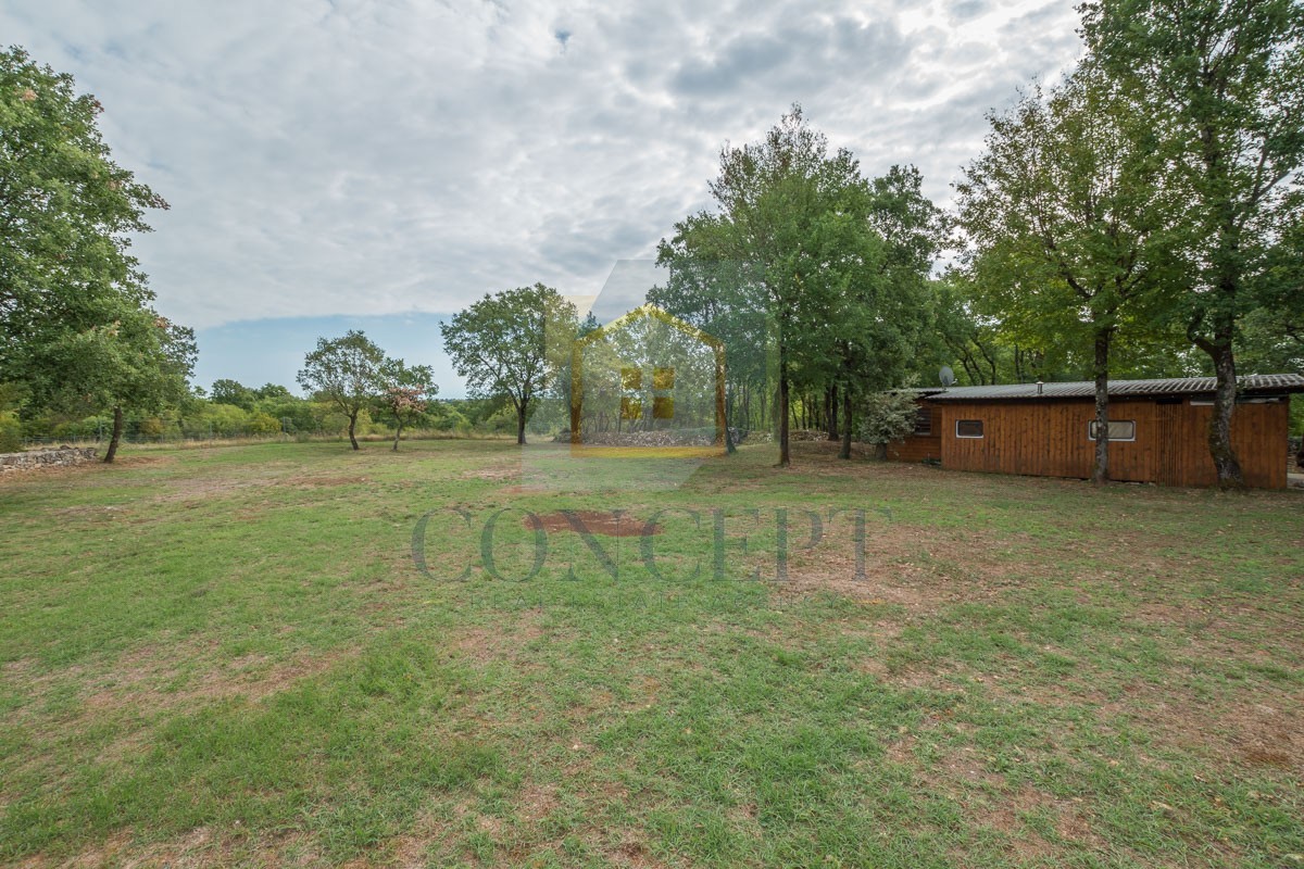 Poreč, dintorni, Villa indipendente con grande giardino di 6600 m2, a 7 km dal mare