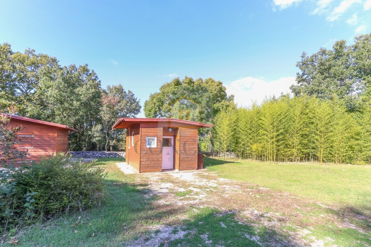 Poreč, dintorni, Villa indipendente con grande giardino di 6600 m2, a 7 km dal mare