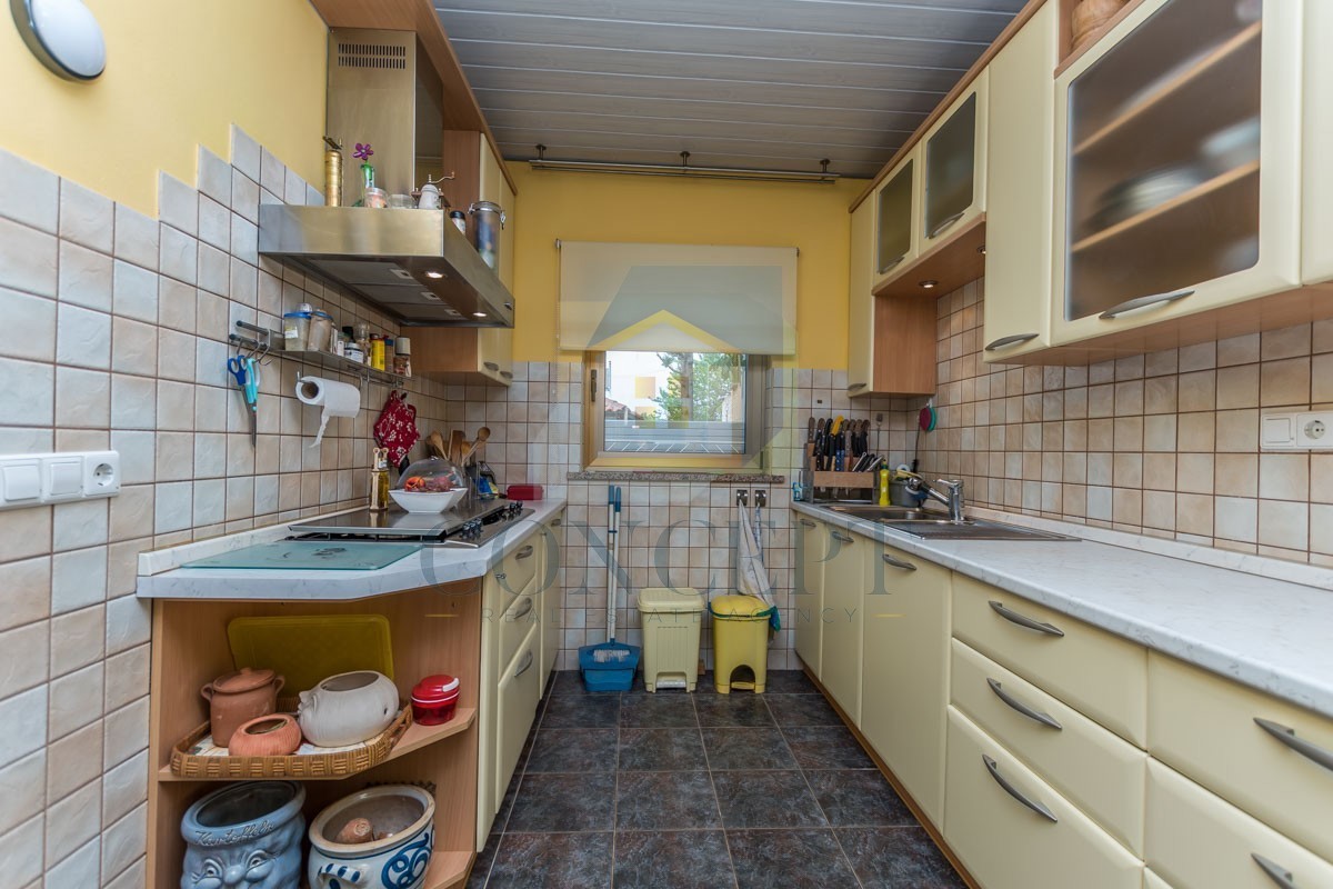 Poreč, dintorni, Villa indipendente con grande giardino di 6600 m2, a 7 km dal mare