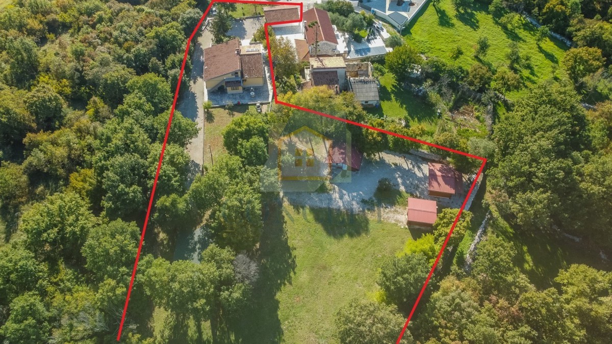 Poreč, dintorni, Villa indipendente con grande giardino di 6600 m2, a 7 km dal mare