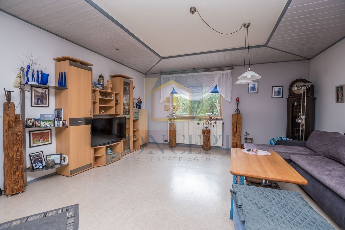 Poreč, dintorni, Villa indipendente con grande giardino di 6600 m2, a 7 km dal mare