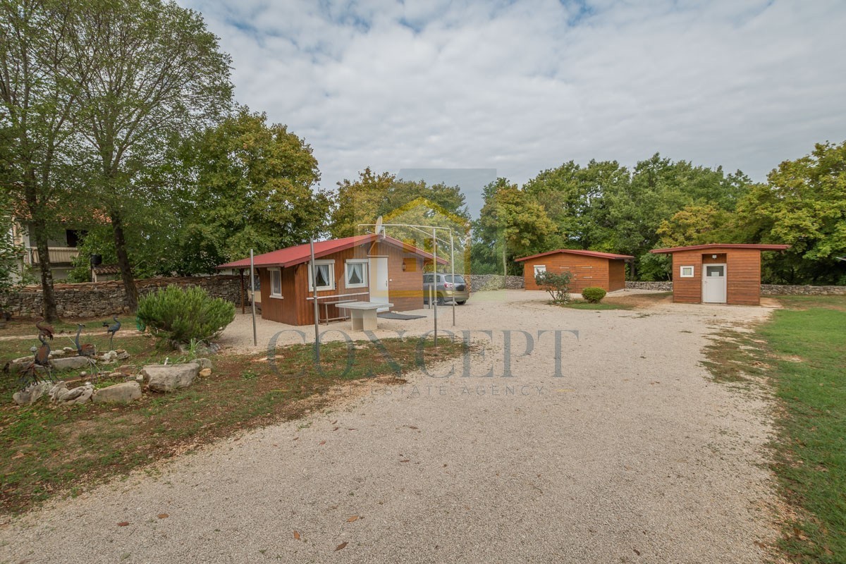 Poreč, dintorni, Villa indipendente con grande giardino di 6600 m2, a 7 km dal mare