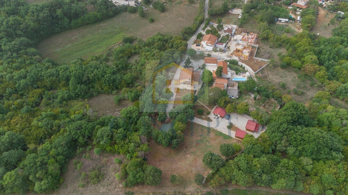 Poreč, dintorni, Villa indipendente con grande giardino di 6600 m2, a 7 km dal mare