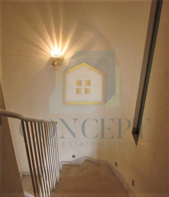 Poreč, Mali Maj - ESCLUSIVA AGENZIA - Grande villa indipendente per famiglie, a 200 m dal mare