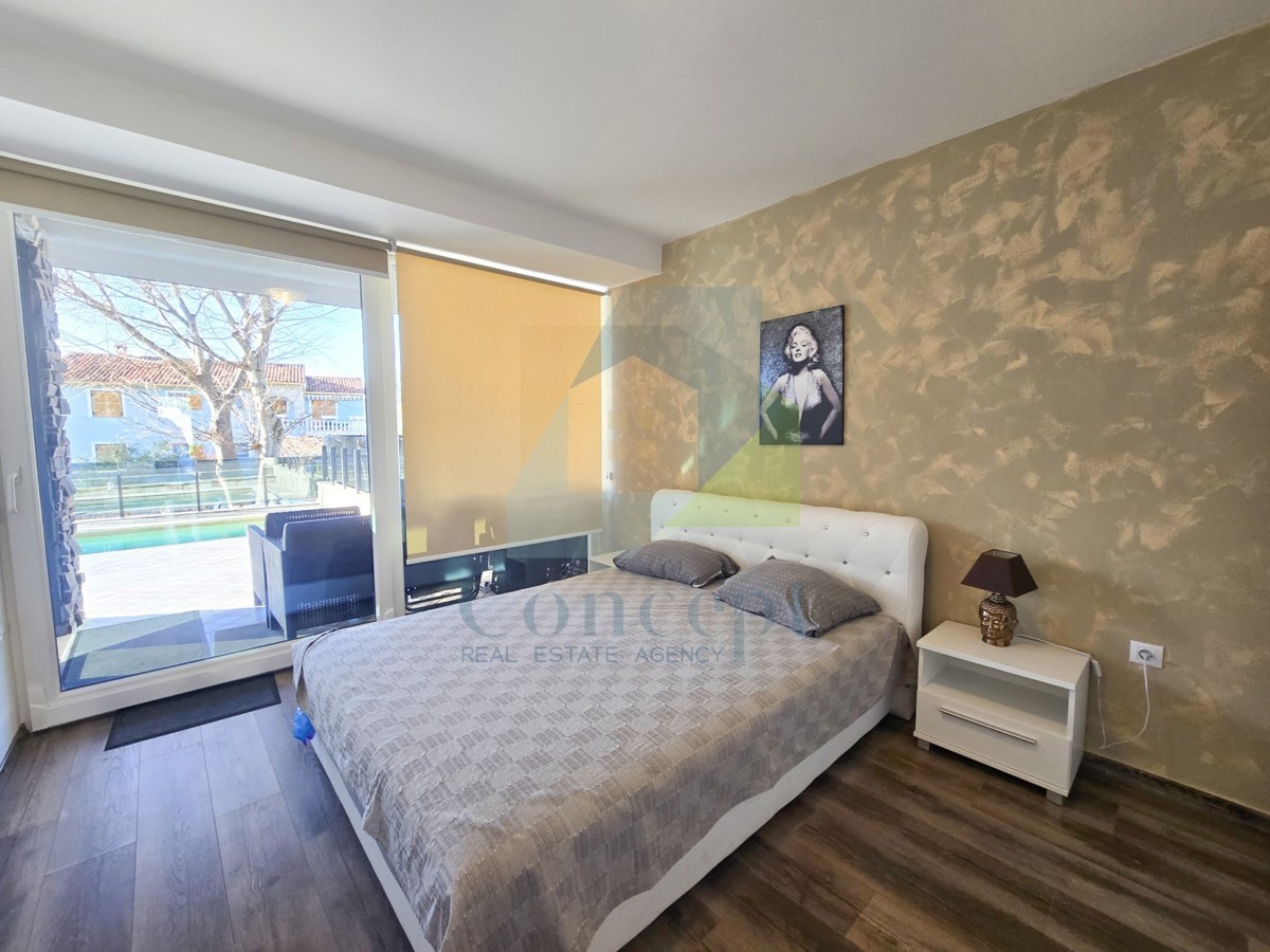 Poreč, dintorni, Splendido appartamento con 3 camere da letto e piscina