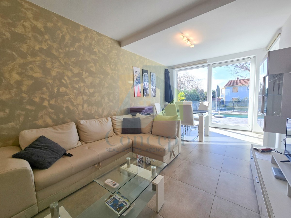 Poreč, dintorni, Splendido appartamento con 3 camere da letto e piscina