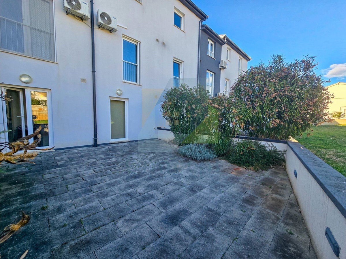 Poreč, dintorni, Splendido appartamento con 3 camere da letto e piscina