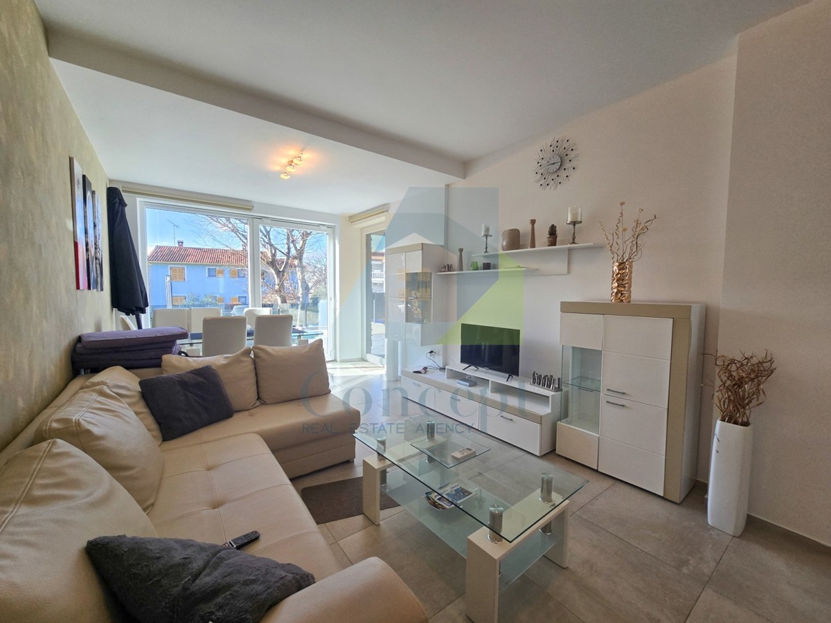 Poreč, dintorni, Splendido appartamento con 3 camere da letto e piscina