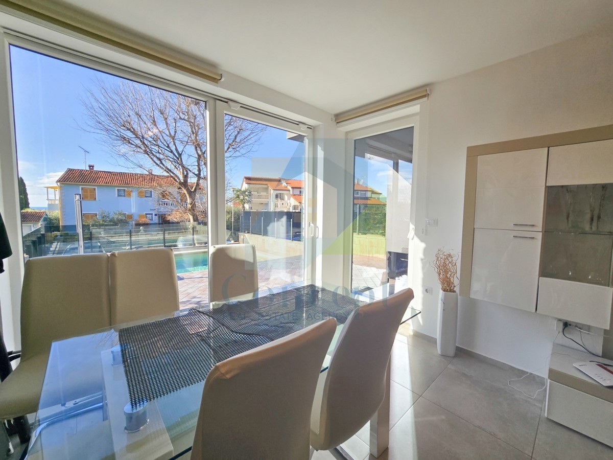Poreč, dintorni, Splendido appartamento con 3 camere da letto e piscina