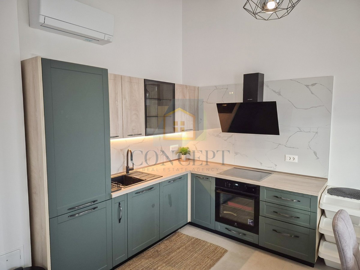 Poreč, dintorni, Appartamento con 3 camere da letto in ottima posizione, a 3 km dal mare